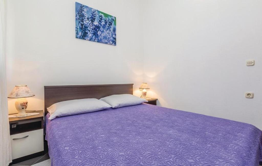 Apartmani Ivankovic Karlobag Buitenkant foto