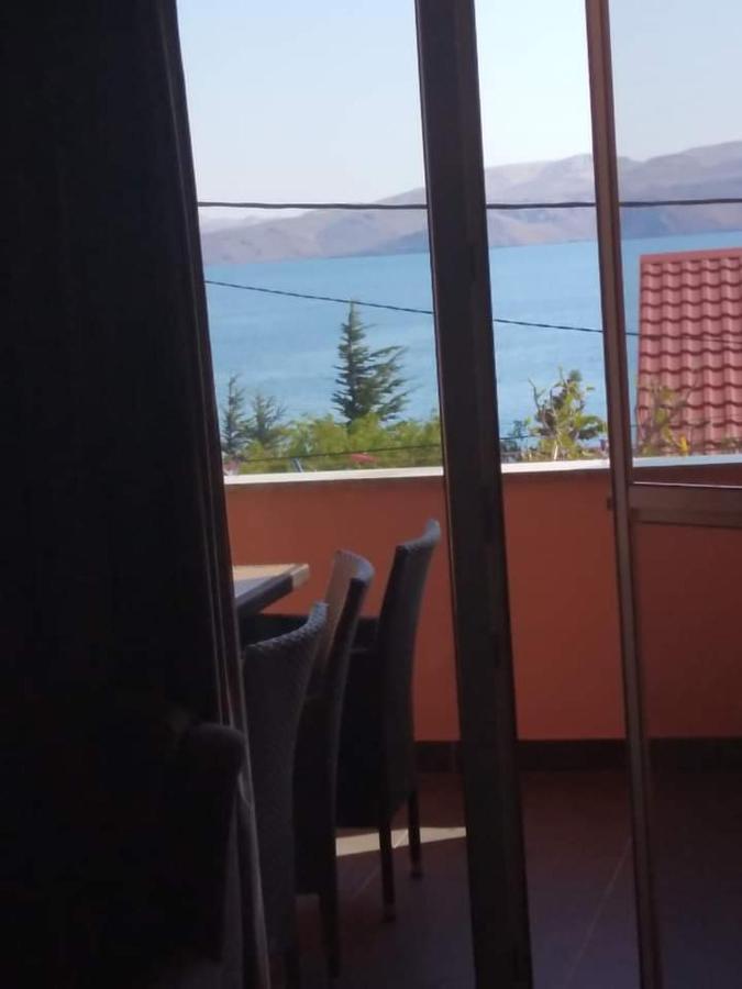 Apartmani Ivankovic Karlobag Buitenkant foto