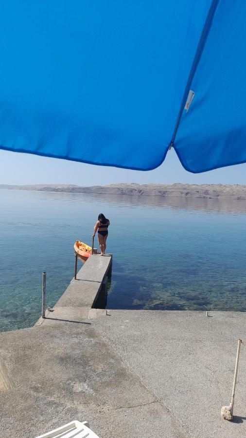 Apartmani Ivankovic Karlobag Buitenkant foto